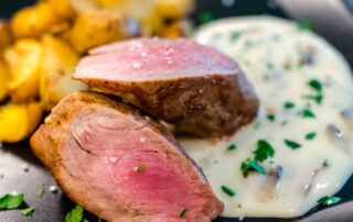 solomillo de ternera con salsa de champiñones